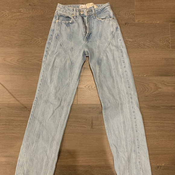 Zara Seam Straight Leg Light Denim Jeans - Picture 2 of 4